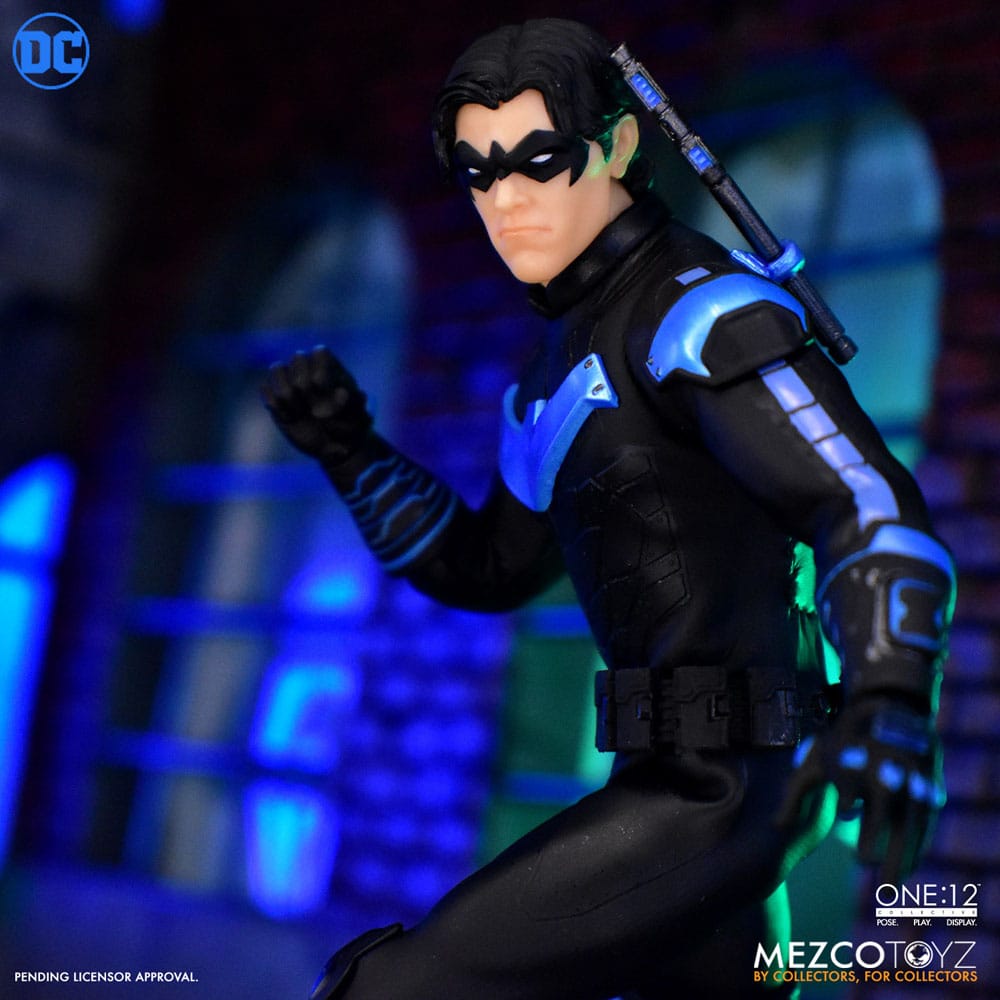DC Comics Action Figure 1/12 Nightwing 17 cm 0696198765755