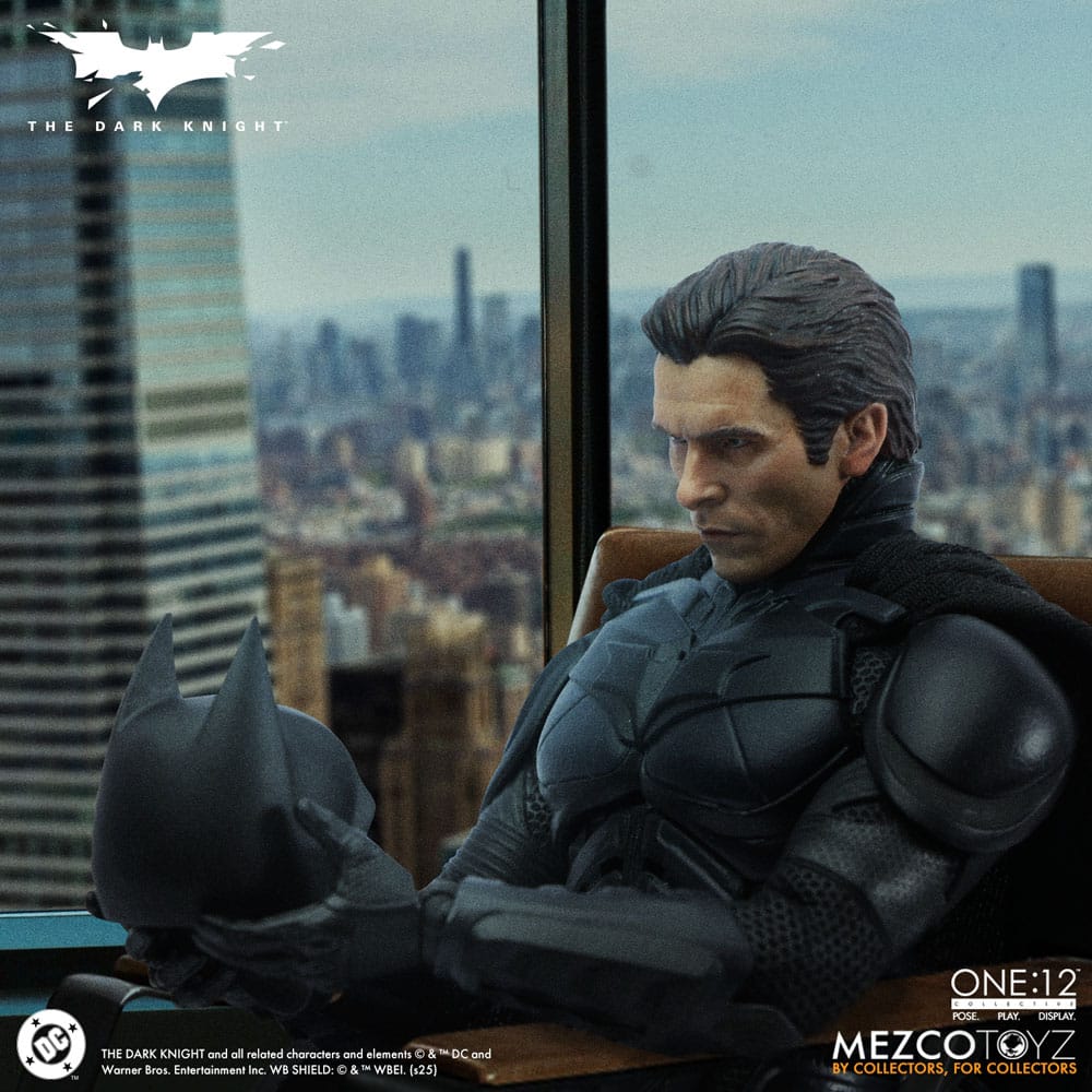 The Dark Knight Action Figure 1/12 Batman 17 cm 0696198774818