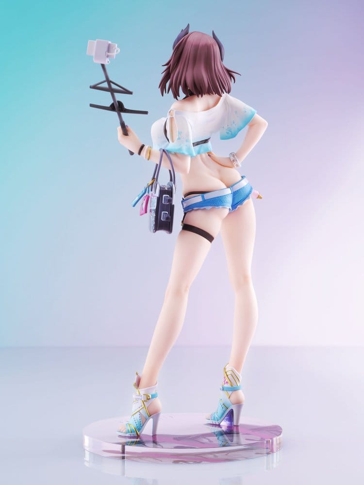 Azur Lane PVC Figure 1/7 Kirishima Bravely Summer TF edition 28 cm 4580692150345