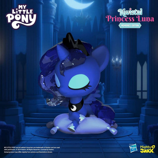 My Little Pony Vinyl Figure Princess Luna Memories Edition 15 cm 0658215277771