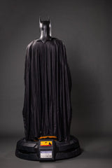 The Flash Life-Size Statue Batman Keaton 2 211 cm 47659868