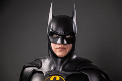 The Flash Life-Size Statue Batman Keaton 2 211 cm 47659868