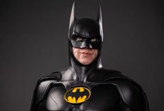 The Flash Life-Size Statue Batman Keaton 2 211 cm 47659868