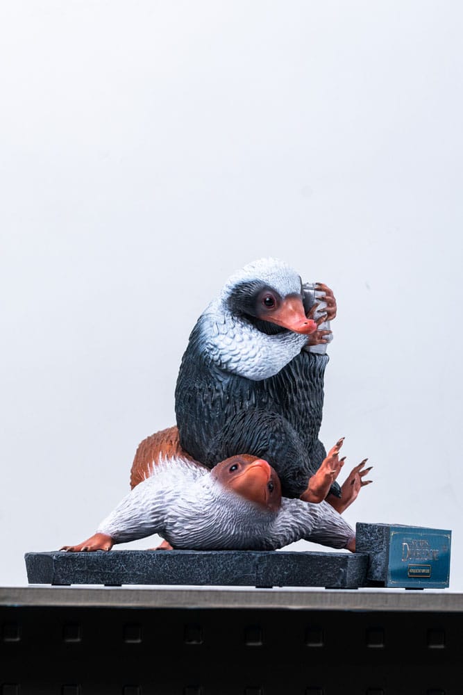 Fantastic Beasts Life-Size Statue Niffler 2 22 cm 0096224882966