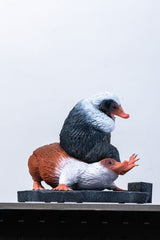 Fantastic Beasts Life-Size Statue Niffler 2 22 cm 0096224882966