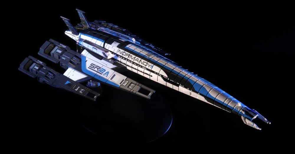 Mass Effect Die-Cast Normandy SR-2 22 cm  5056474212802