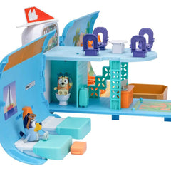 Bluey Mini Figure Playset Bluey Holiday 3in1 Set  0630996176702