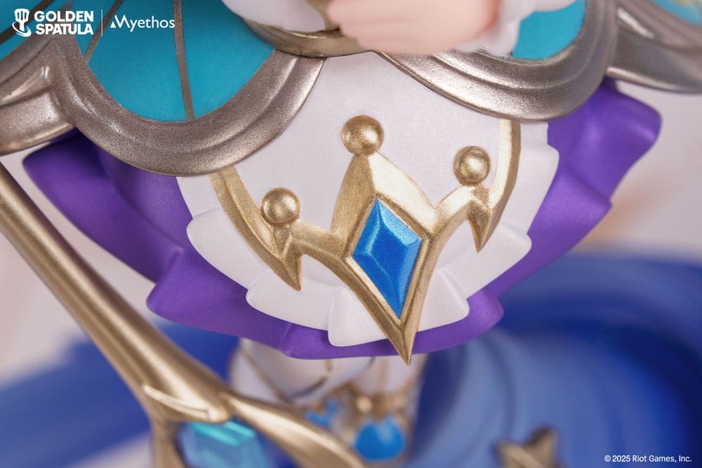 Golden Spatula PVC Statue Prestige Perfume Gem Chibi Janna Figure 17 cm         6971804911592