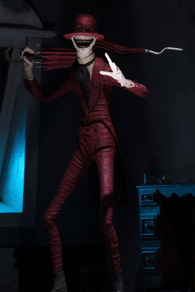The Conjuring Universe Action Figure Ultimate Crooked Man 23 cm 0634482148808