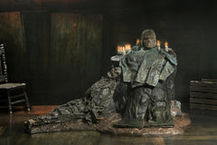 Friday the 13th: The Game Diorama Trenchcoat with Spikes Inferno Room Deluxe Set  0634482399811