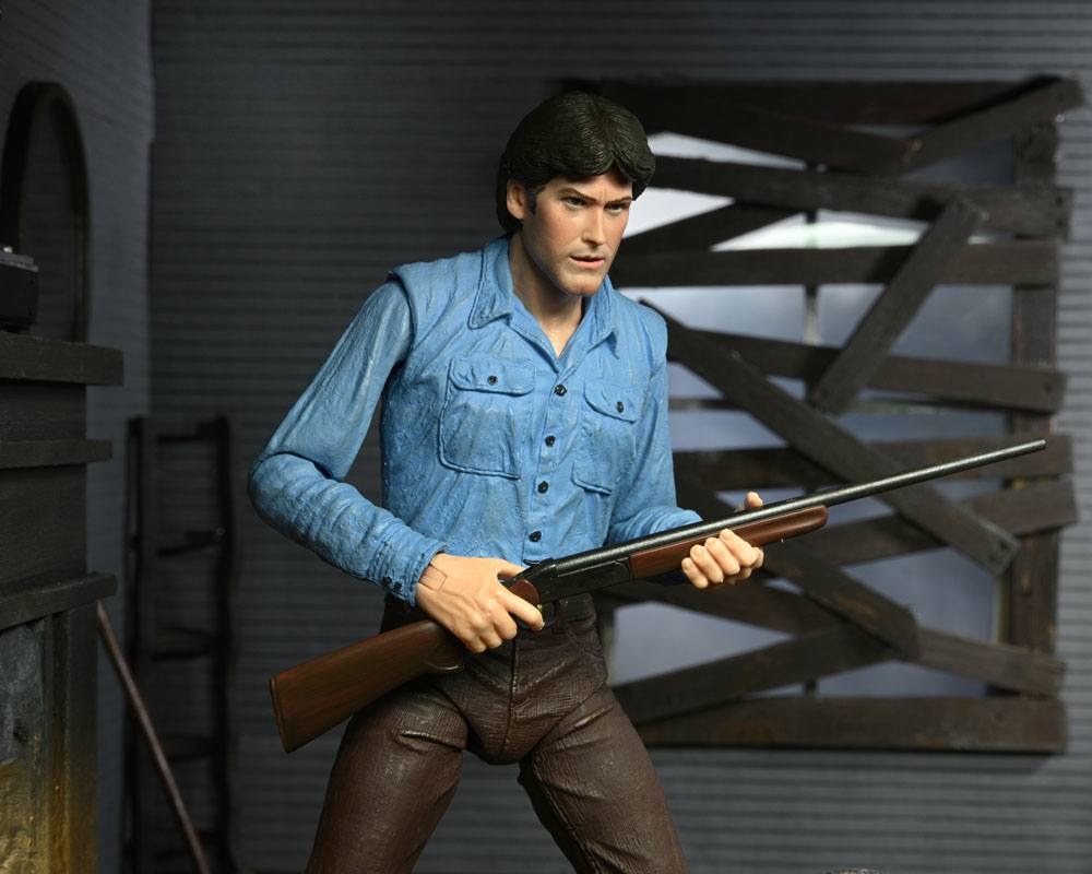 The Evil Dead Action Figure Ultimate Ash 18 cm 0634482419717