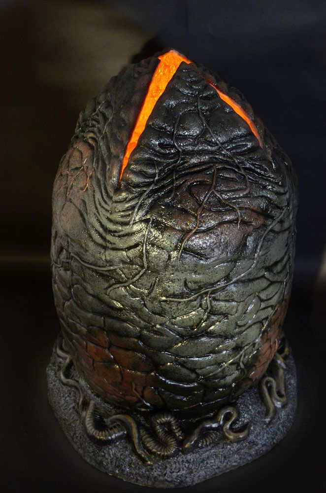 Aliens Foam Replica 1/1 Xenomorph Egg & Latex Facehugger 91 cm 0634482513583