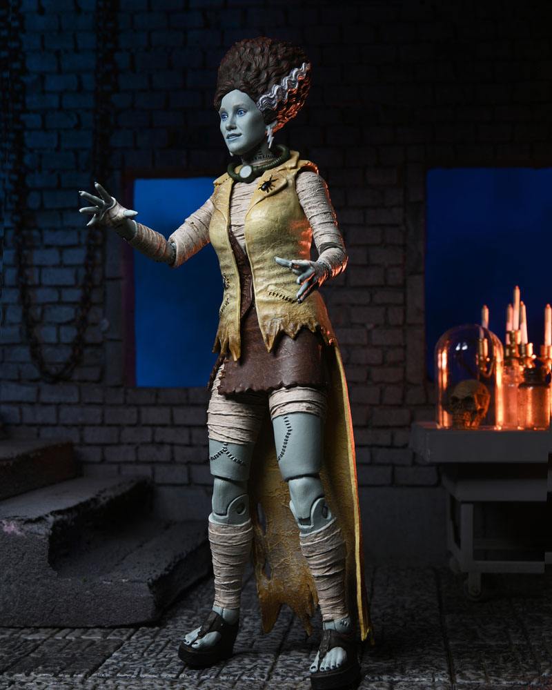 Universal Monsters x Teenage Mutant Ninja Turtles Action Figure April as The Bride 18 cm 0634482541852