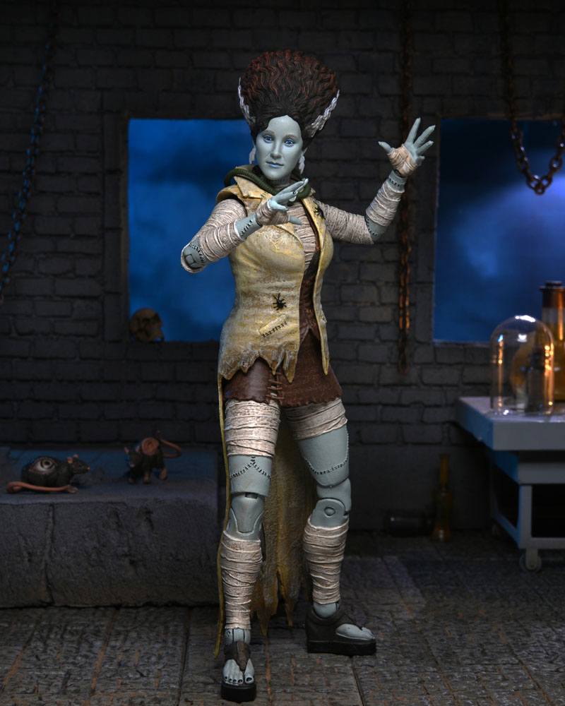 Universal Monsters x Teenage Mutant Ninja Turtles Action Figure April as The Bride 18 cm 0634482541852