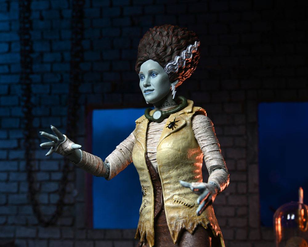 Universal Monsters x Teenage Mutant Ninja Turtles Action Figure April as The Bride 18 cm 0634482541852