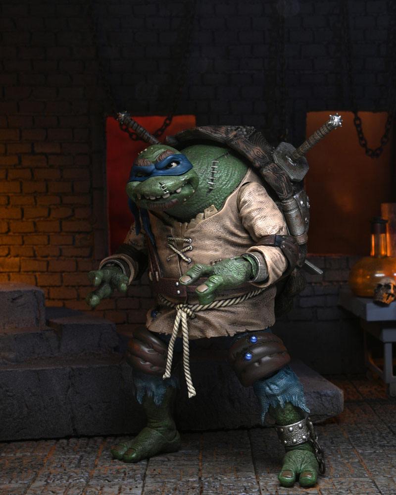 Universal Monsters x Teenage Mutant Ninja Turtles Action Figure Ultimate Leonardo as The Hunchback 18 cm 0634482541869