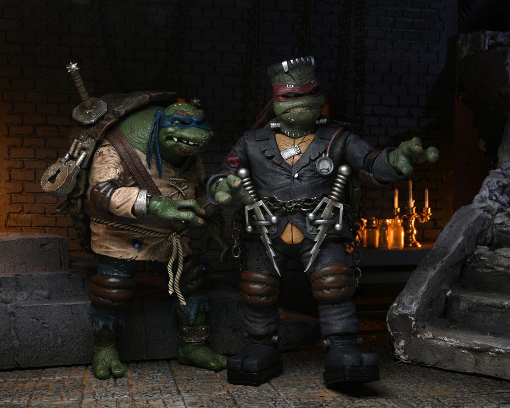 Universal Monsters x Teenage Mutant Ninja Turtles Action Figure Ultimate Leonardo as The Hunchback 18 cm 0634482541869