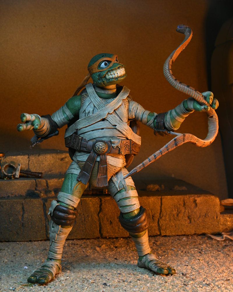 Universal Monsters x Teenage Mutant Ninja Turtles Action Figure Ultimate Michelangelo as The Mummy 18 cm 0634482541876