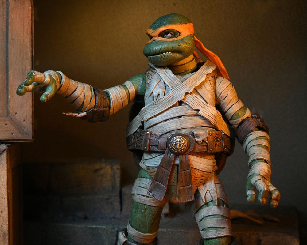 Universal Monsters x Teenage Mutant Ninja Turtles Action Figure Ultimate Michelangelo as The Mummy 18 cm 0634482541876