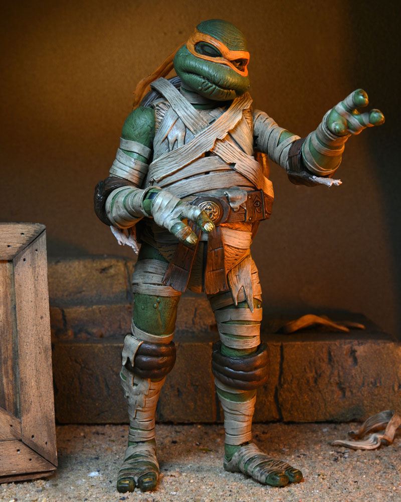 Universal Monsters x Teenage Mutant Ninja Turtles Action Figure Ultimate Michelangelo as The Mummy 18 cm 0634482541876