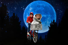 E.T. the Extra-Terrestrial Action Figure Elliott & E.T. on Bicycle 13 cm 0634482550656