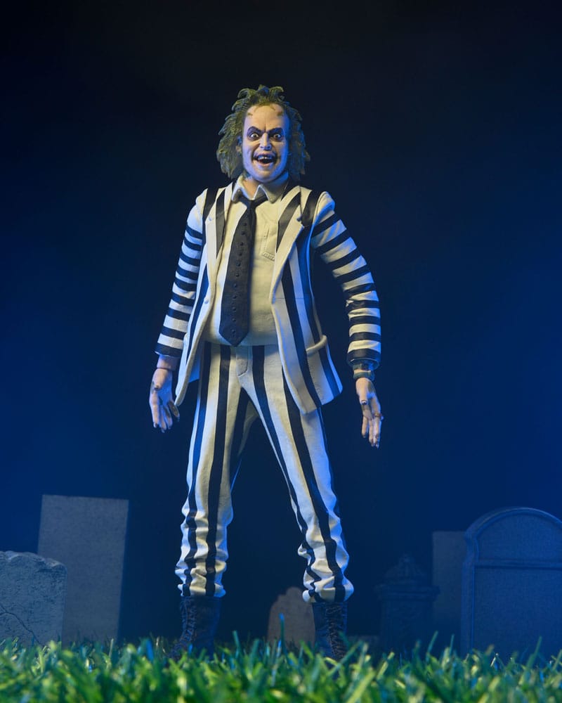 Beetlejuice 1988 Action Figure Beetlejuice Black and White Striped Suit 18 cm   0634482607435