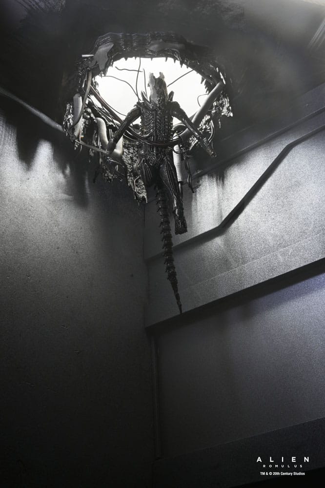 Alien: Romulus Action Figure Deluxe Suspended Lab Xenomorph XX121 18 cm 0634482517437