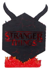 Stranger Things Tischlampe Hellfire Club 24 cmStranger Things Table Lamp Hellfire Club 24 cmStranger Things lampe de table Hellfire Club 24 cmStranger Things Lámpara de mesa Hellfire Club 24 cm 0801269163273