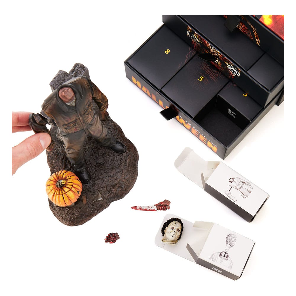 Halloween Countdown Character Advent Calendar Model Kit Michael Myers 5056280458555