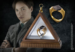Harry Potter Replica 1/1 Lord Voldemort´s Horcrux Ring (gold-plated) 812370010745