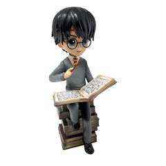 Harry Potter Statue Harry and the Pile of Spell Book 21 cm 3521320606224