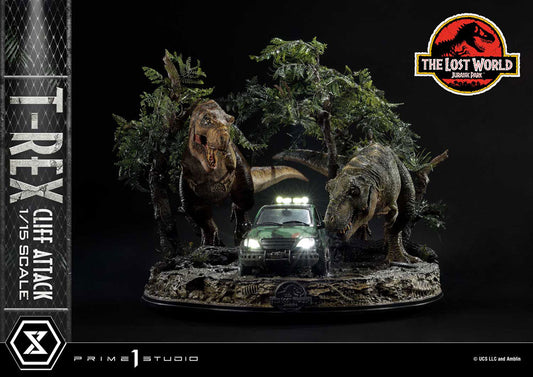 Jurassic World: The Lost World Statue 1/15 T-Rex Cliff Attack 53 cm 4582647121004