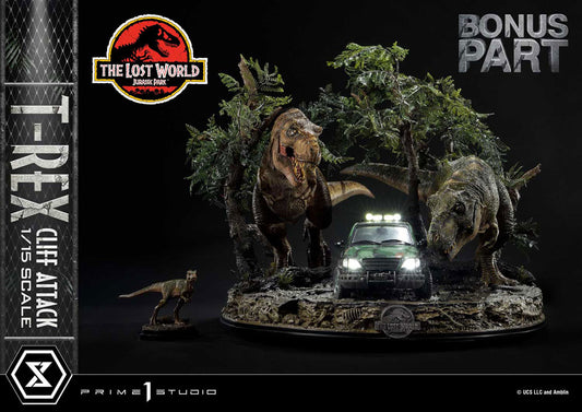 Jurassic World: The Lost World Statue 1/15 T-Rex Cliff Attack Bonus Version 53 cm 4582647121011