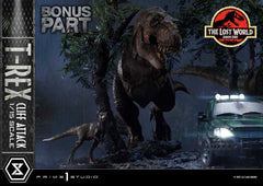 Jurassic World: The Lost World Statue 1/15 T-Rex Cliff Attack Bonus Version 53 cm 4582647121011