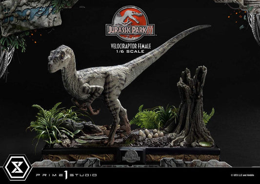 Jurassic Park III Legacy Museum Collection Statue 1/6 Velociraptor Female Bonus Version 44 cm 4580708049038