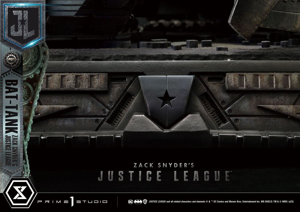 Zack Snyder's Justice League Museum Masterline Diorama Bat-Tank 36 cm 4580708042107