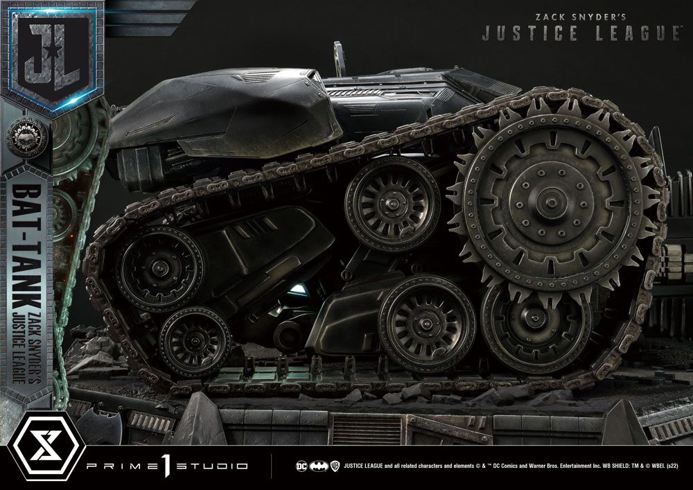 Zack Snyder's Justice League Museum Masterline Diorama Bat-Tank 36 cm 4580708042107