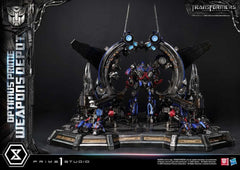 Transformers: Dark of the Moon (Film) Museum Masterline Statue Optimus Prime Weapons Depot 127 cm 4582647121059