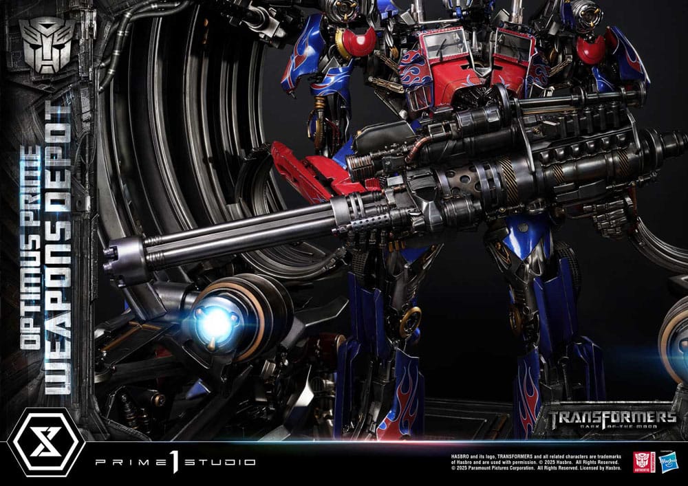 Transformers: Dark of the Moon (Film) Museum Masterline Statue Optimus Prime Weapons Depot 127 cm 4582647121059