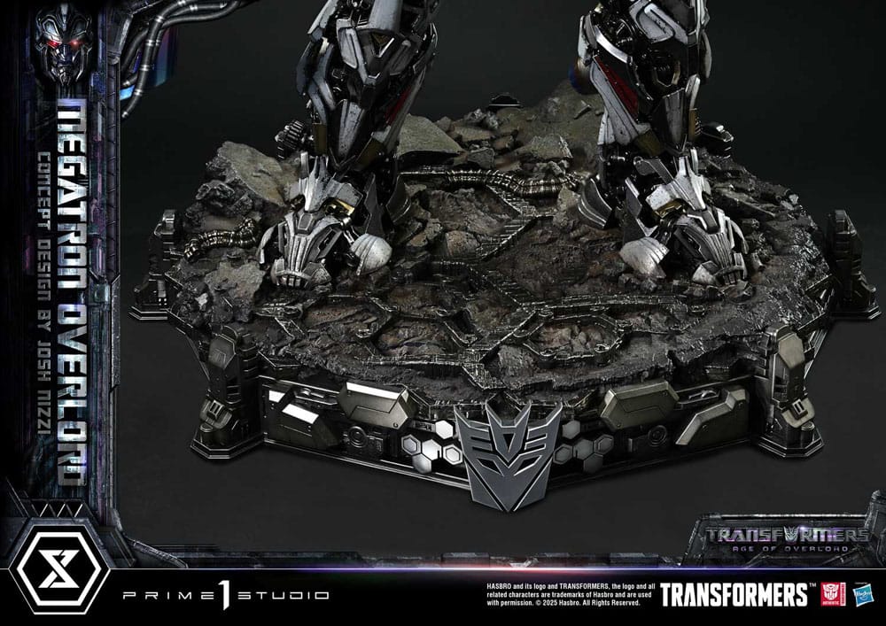 Transformers Generations I Museum Masterline Statue Megatron Overlord (Design by Josh Nizzi) 89 cm  4582647122278