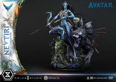 Avatar (Film) Real Elite Masterline Series Statue 1/4 Neytiri & Thanator 75 cm  4582647123282
