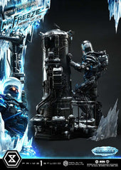 DC Comics Real Elite Masterline Series Statue 1/3 Batman (Comics) Mr. Freeze Heart of Ice (Design by Carlos D'Anda) Deluxe Version 82 cm 4582647125507
