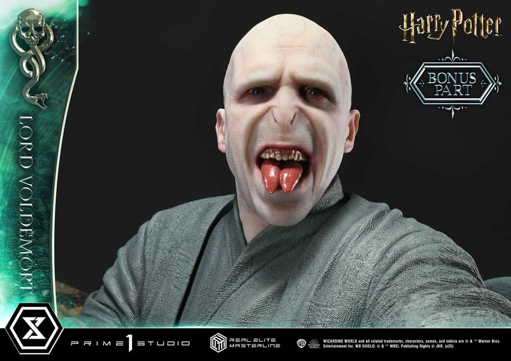 Harry Potter Real Elite Masterline Series Statue 1/4 Lord Voldemort Bonus Version 83 cm     4582647122186