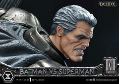 DC Comics Statue Batman Vs. Superman (The Dark Knight Returns) Deluxe Bonus Ver. 110 cm 4580708030951