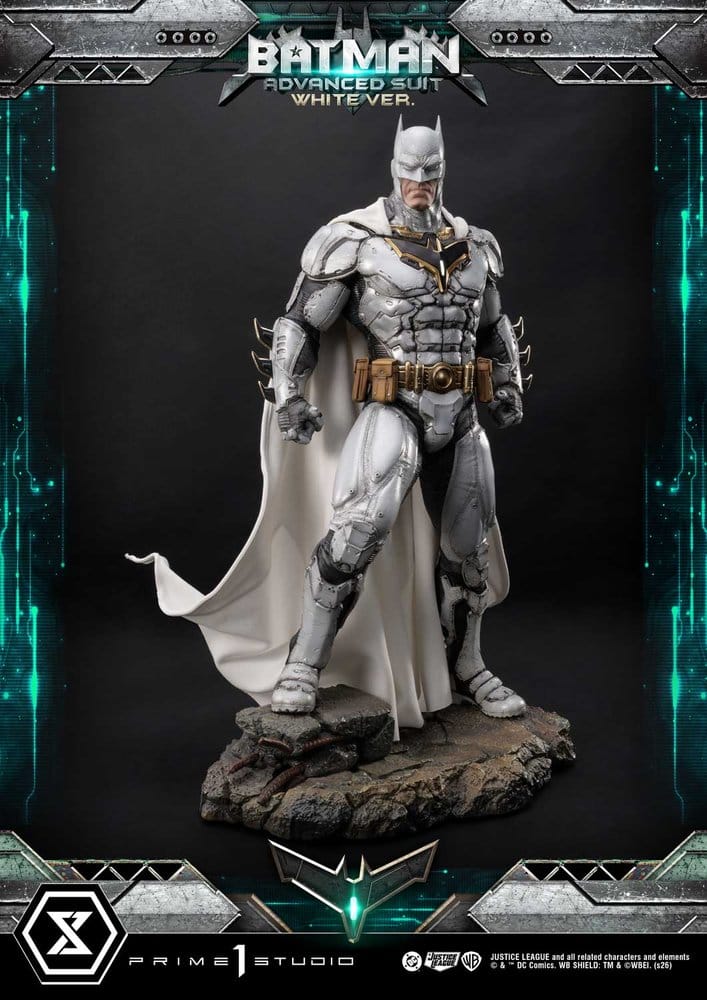 DC Comics Ultimate Museum Masterline Statue Batman Advanced Suit White Version (Design By Josh Nizzi) 51 cm 4582647125989