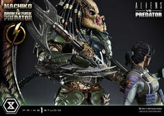 Aliens vs. Predator (Comic) Ultimate Premium Masterline Statue 1/4 Machiko & Broken Tusk Predator 79 cm 4582647125309