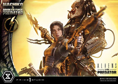 Aliens vs. Predator (Comic) Ultimate Premium Masterline Statue 1/4 Machiko & Broken Tusk Predator Deluxe Version 84 cm 4582647125316