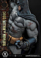 Batman Ultimate Premium Masterline Series Statue Batman Versus Killer Croc 71 cm 4580708048451