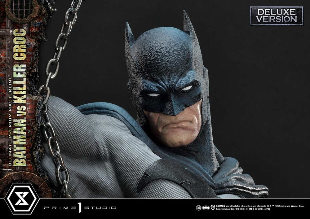 Batman Ultimate Premium Masterline Series Statue Batman Versus Killer Croc Deluxe Version 71 cm 4580708048468