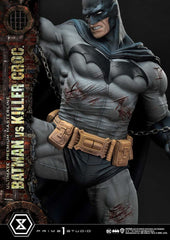 Batman Ultimate Premium Masterline Series Statue Batman Versus Killer Croc Deluxe Version 71 cm 4580708048468